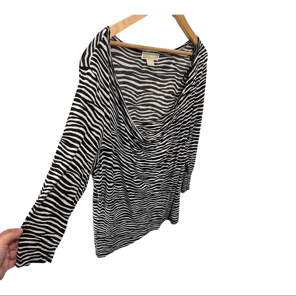 MICHAEL KORS STRIPED BLACK WHITE ZEBRA PRINT DRAPED NECK 3/4 LENGTH TOP SZ 2X - Picture 5 of 8